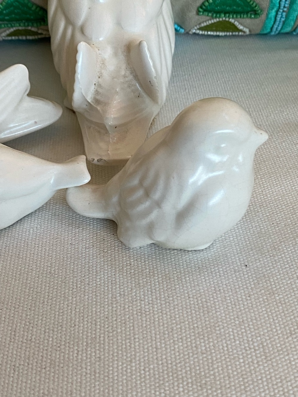 Vtg White Glazed Ceramic Birds Ducks Water Fowl Figurines Family Set of 4 Japan - Picture 12 of 14